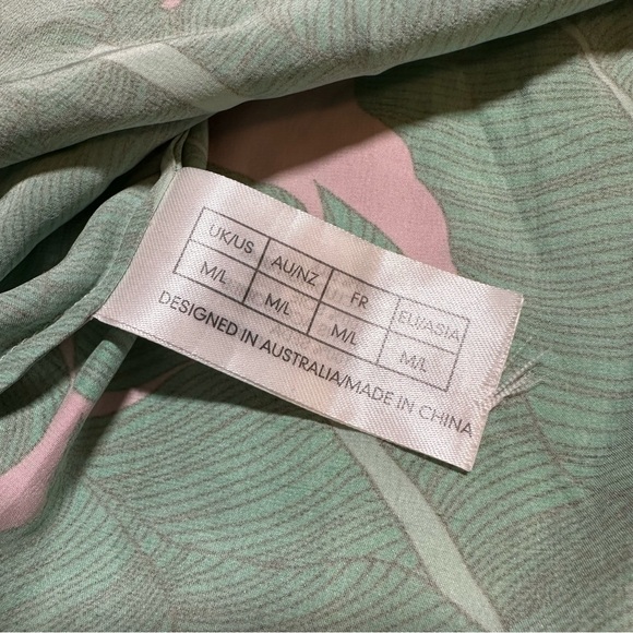 Beverly Hills Hotel x Shhh Silk Sleeveless Pajama Set, Pink Palace Palm Print - Picture 8 of 14